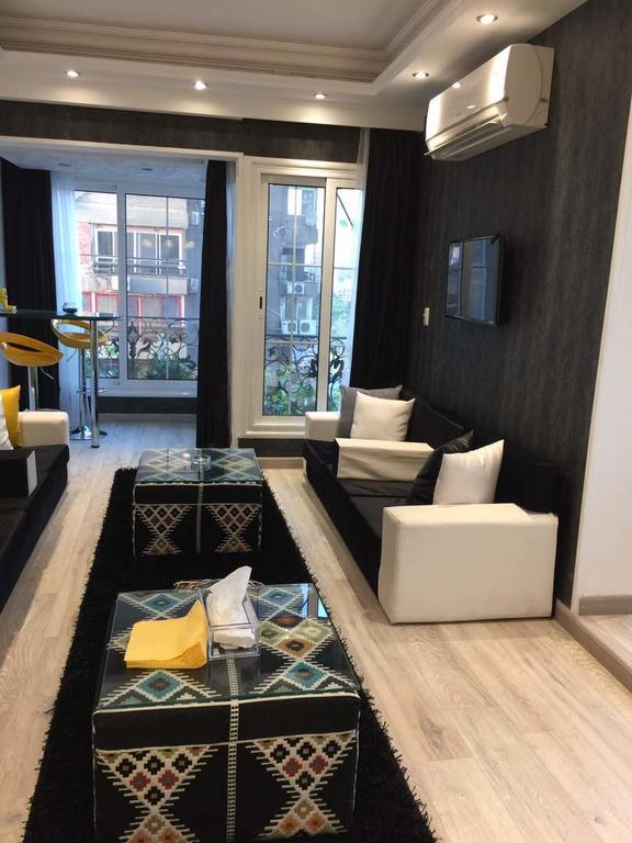 Luxury Mohandeseen Apartment Cairo Exterior photo